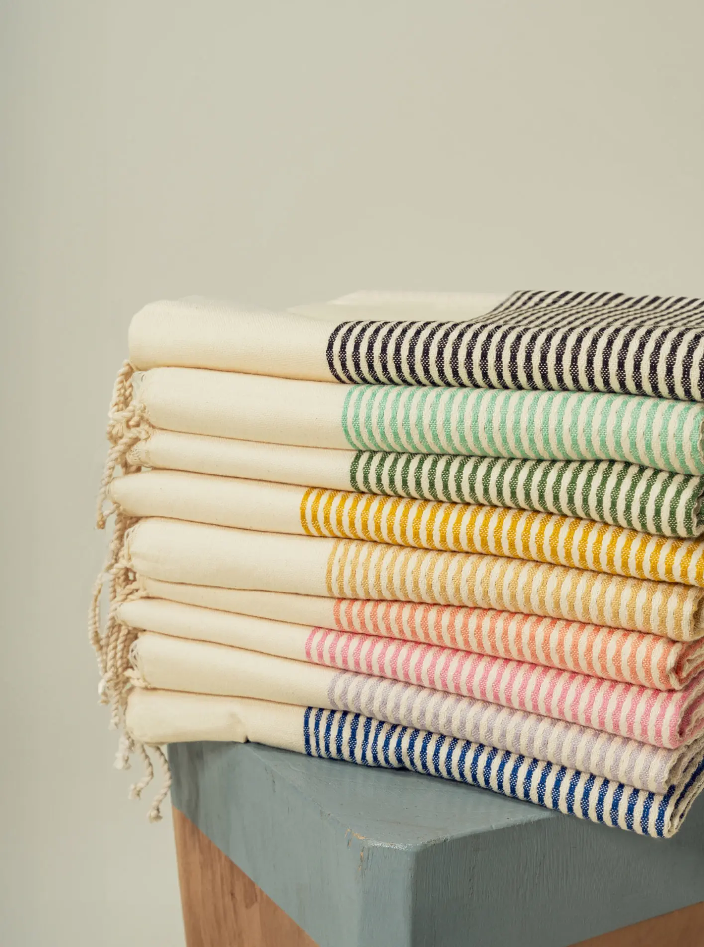 Futah - Nazaré Black Beach Towel (3)