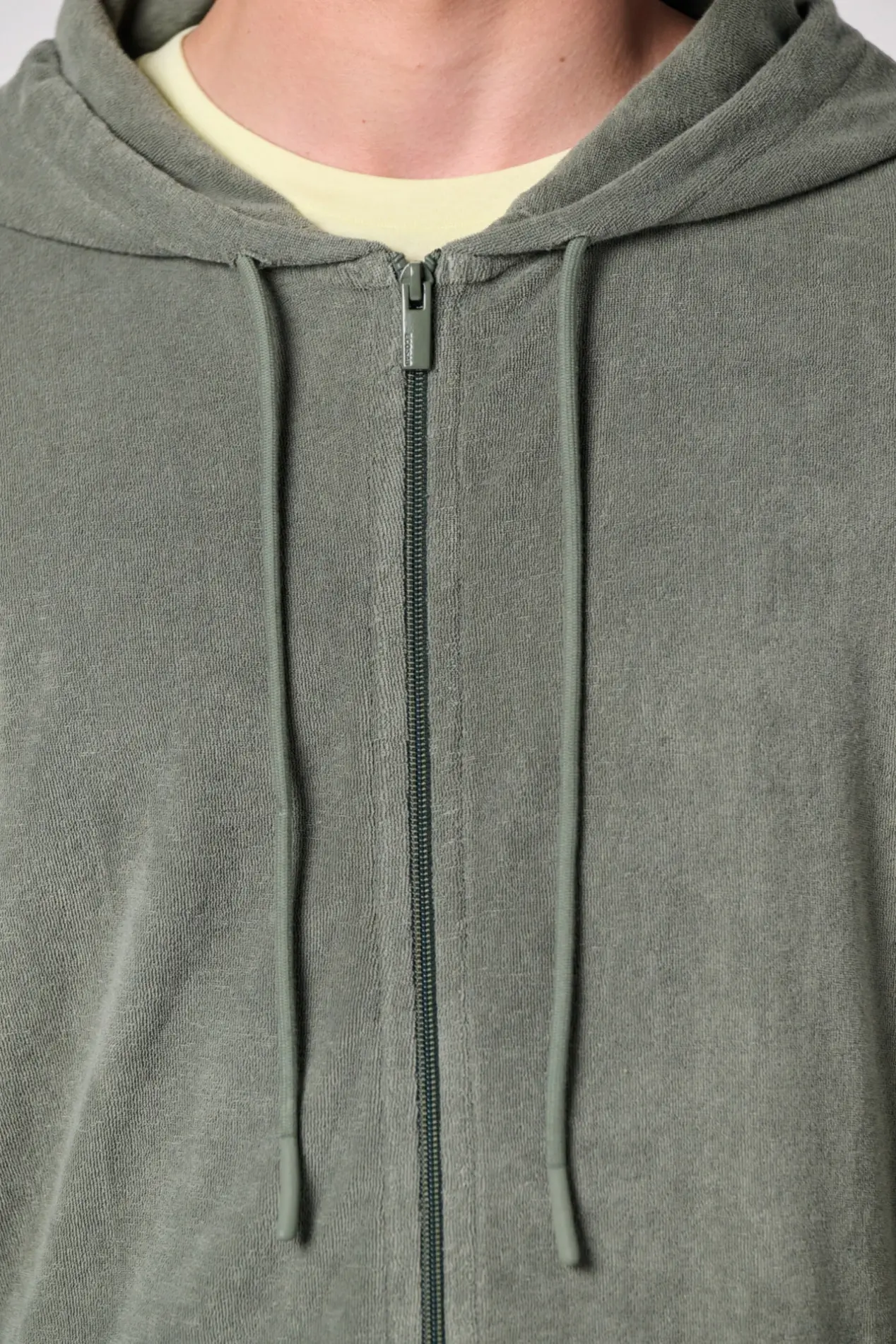 Futah - Sweat à capuche en éponge Kaki (2)