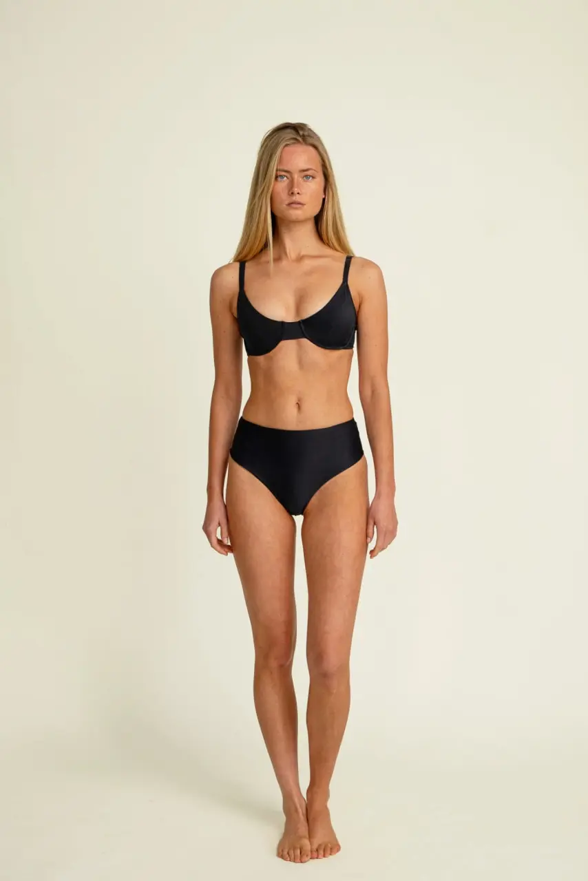 Futah - Ericeira Noir Bikini Bralette (2)