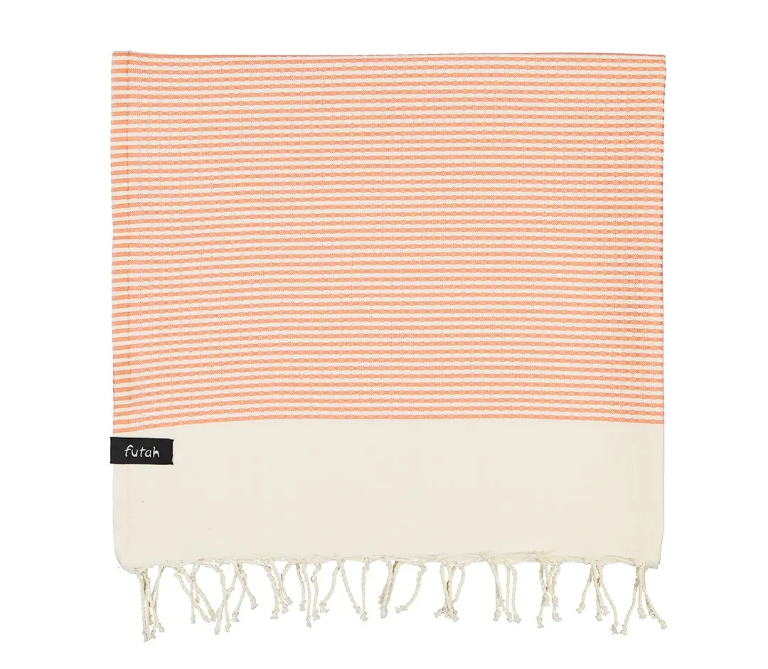 Futah - Nazaré Hot Coral Beach Towel (2)