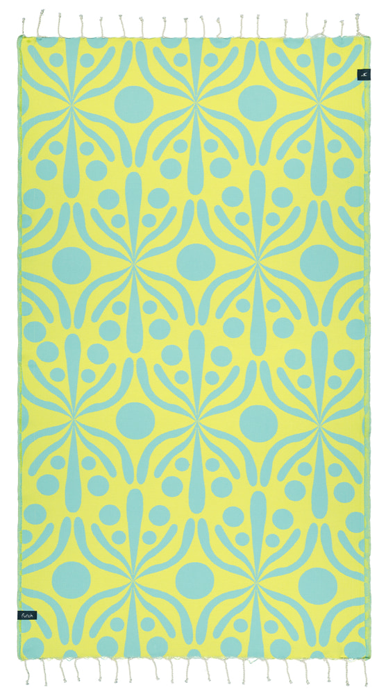 Futah - Flora Jaune et Eau Serviette de Plage (1)